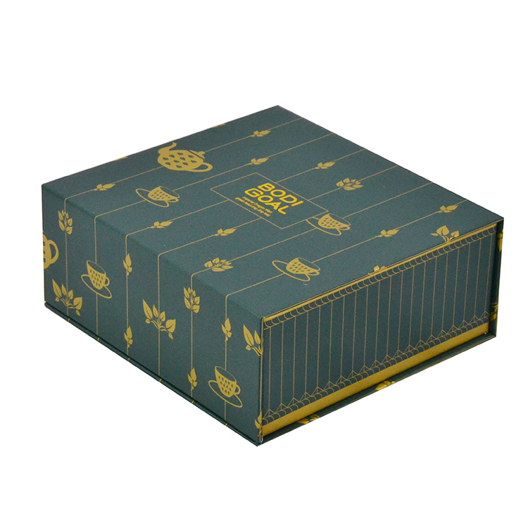 Collapsible magnetic gift box8