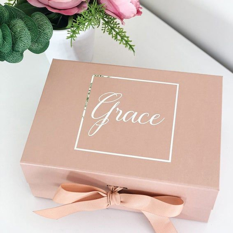 Folding Gift Box with Ribbon