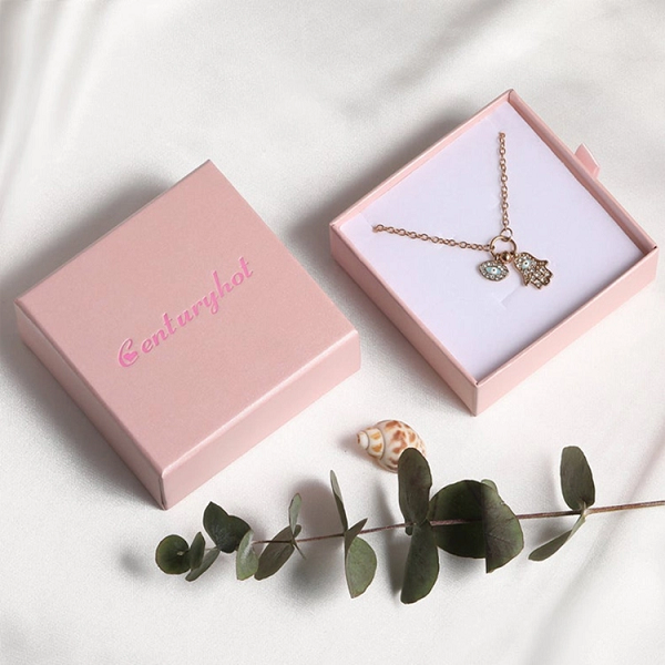 The Guide to Finding the Perfect Jewelry Box